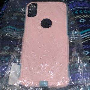iPhone XS Max otter box case